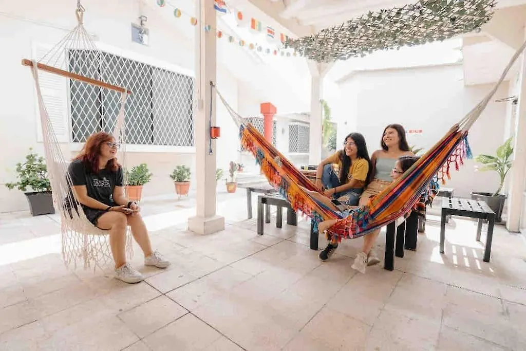 Lägenhet Suite In Urdesa Central Guayaquil
