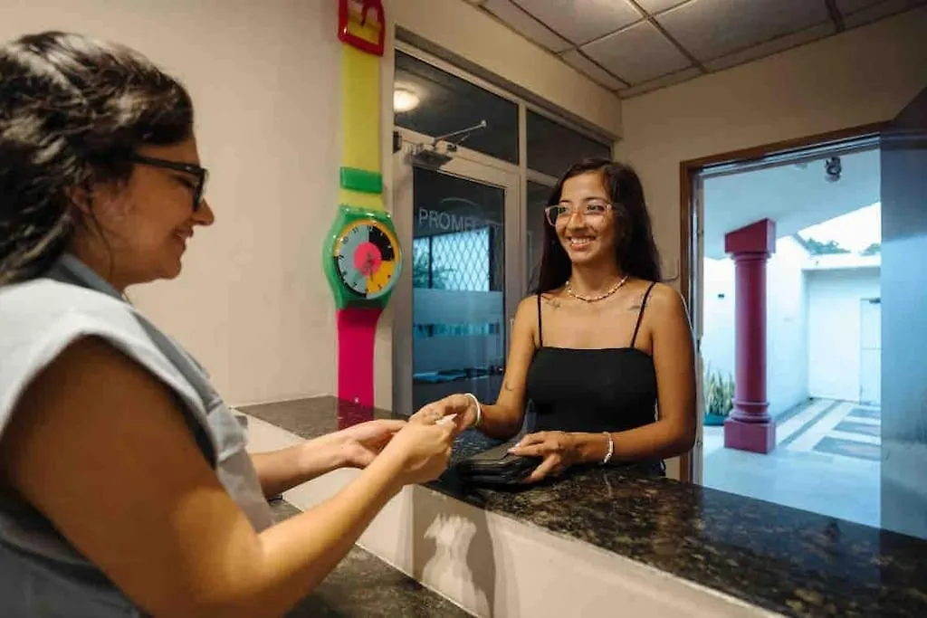 Lägenhet Suite In Urdesa Central Guayaquil